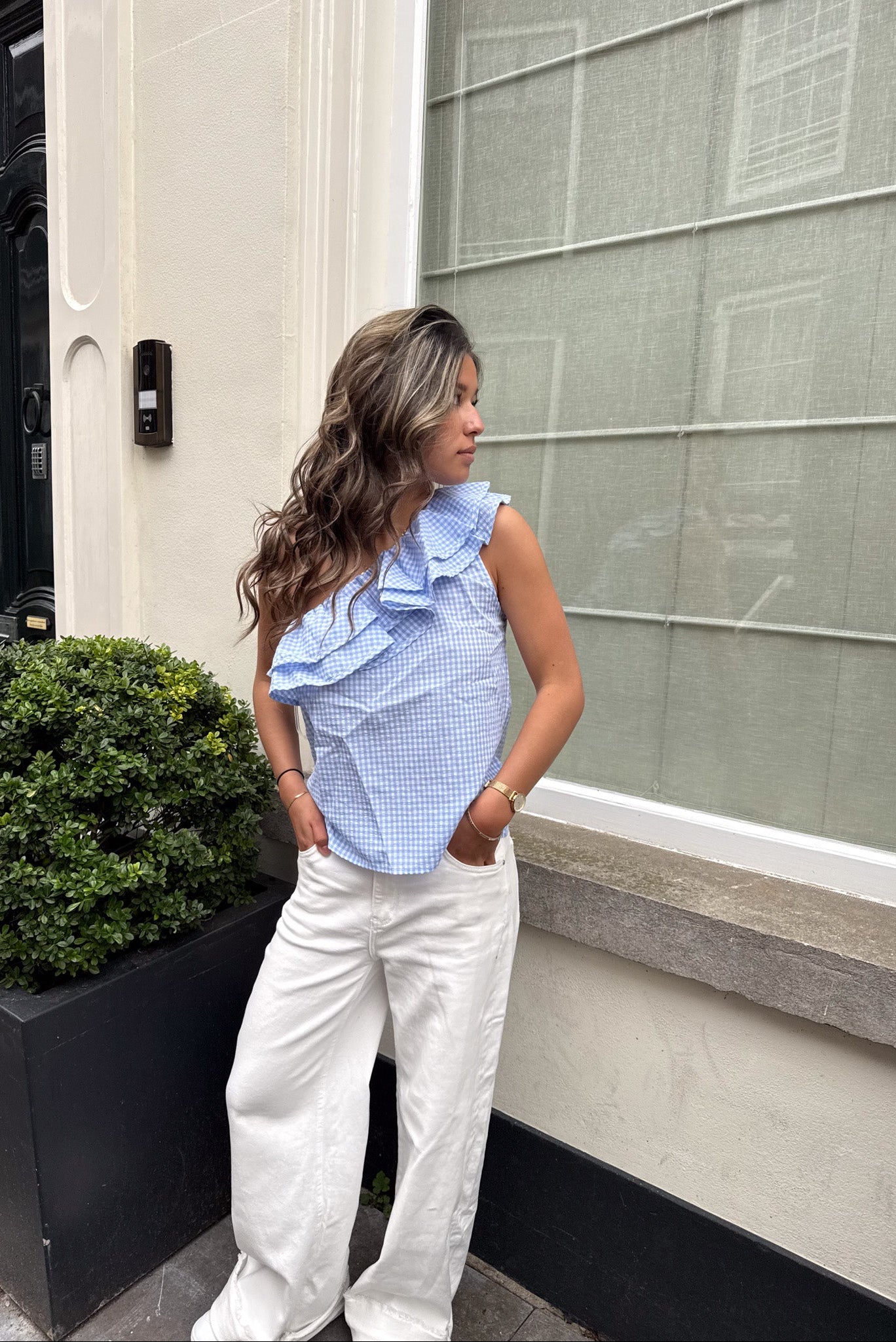 Yara ruffle top