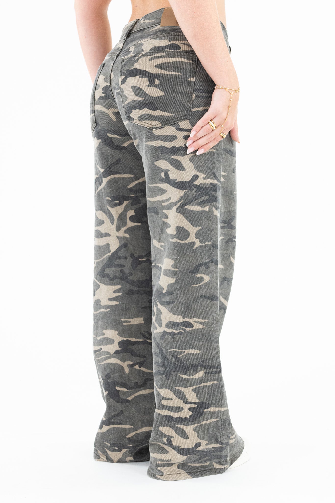 Camo Baggy Fit Jeans