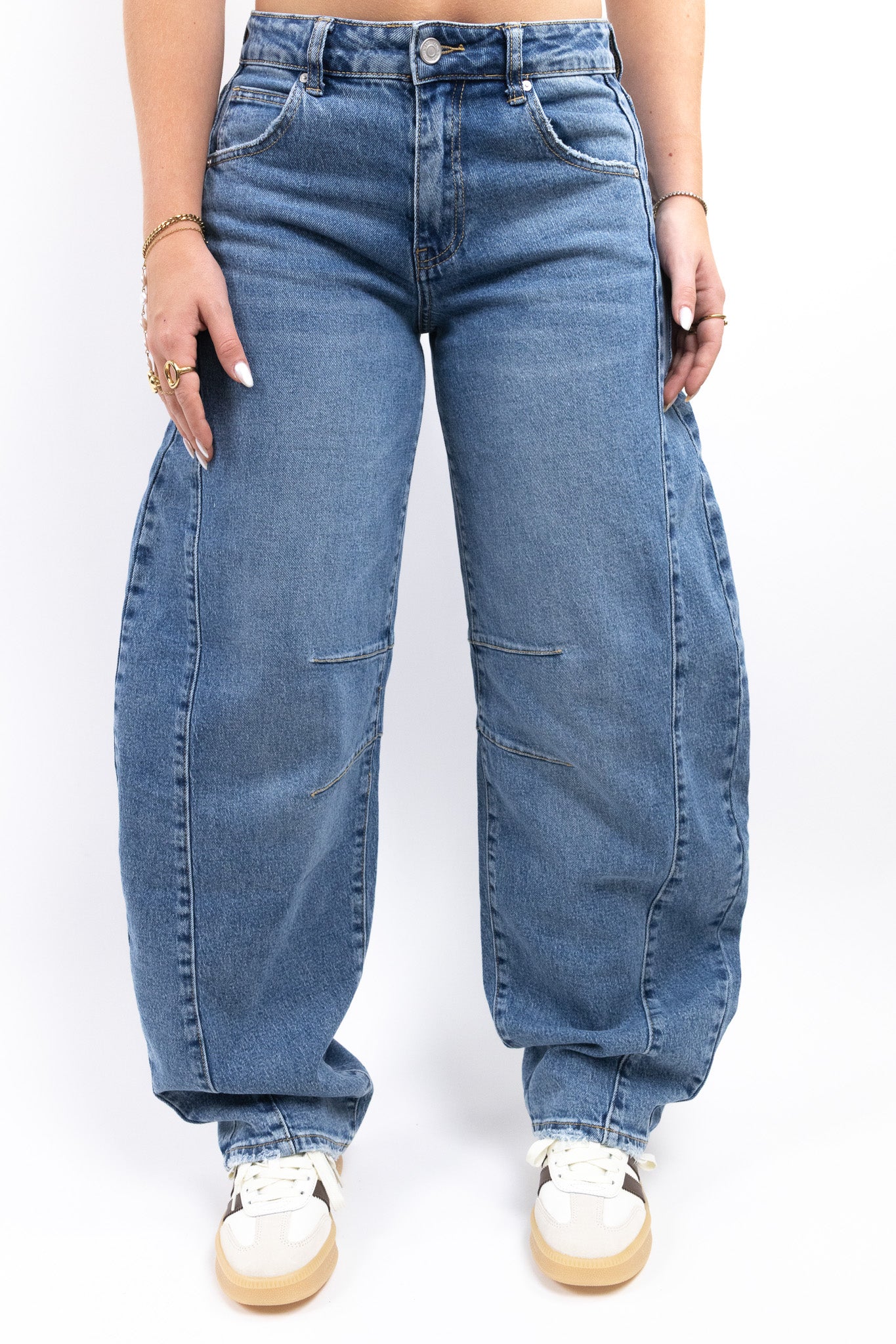 Balloon Fit Jeans