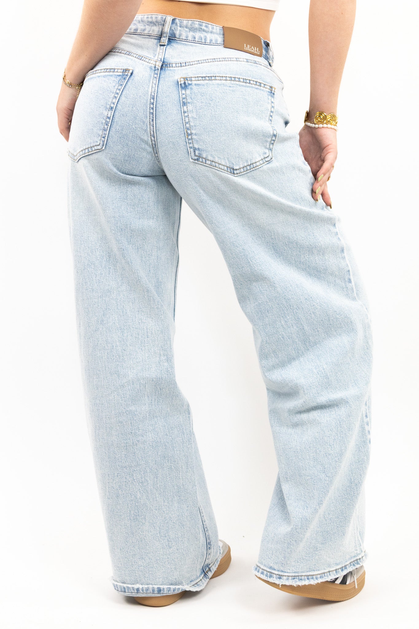Baggy Fit Wide Leg Jeans