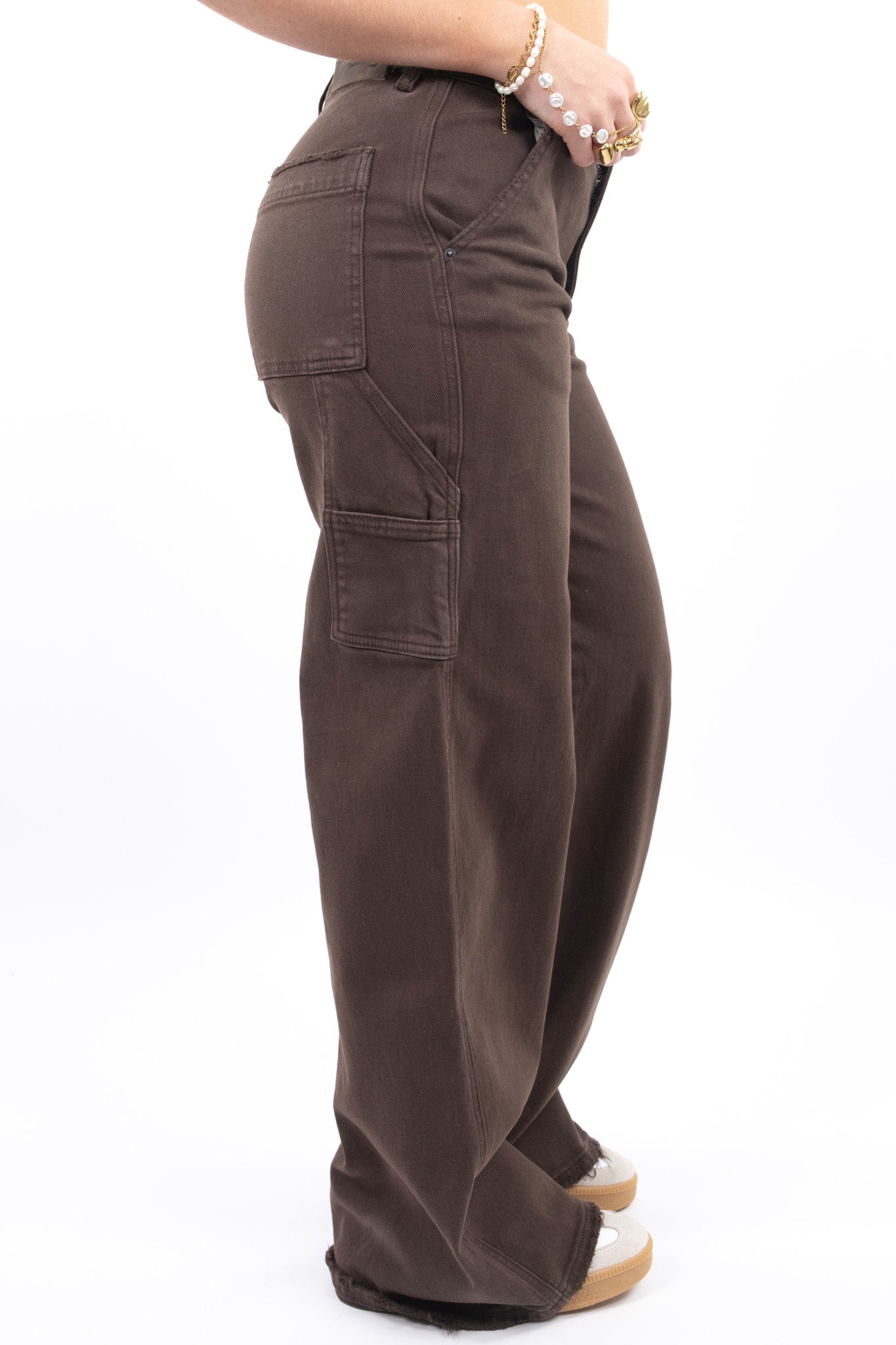 Cargo Pocket Wide Leg Jeans
