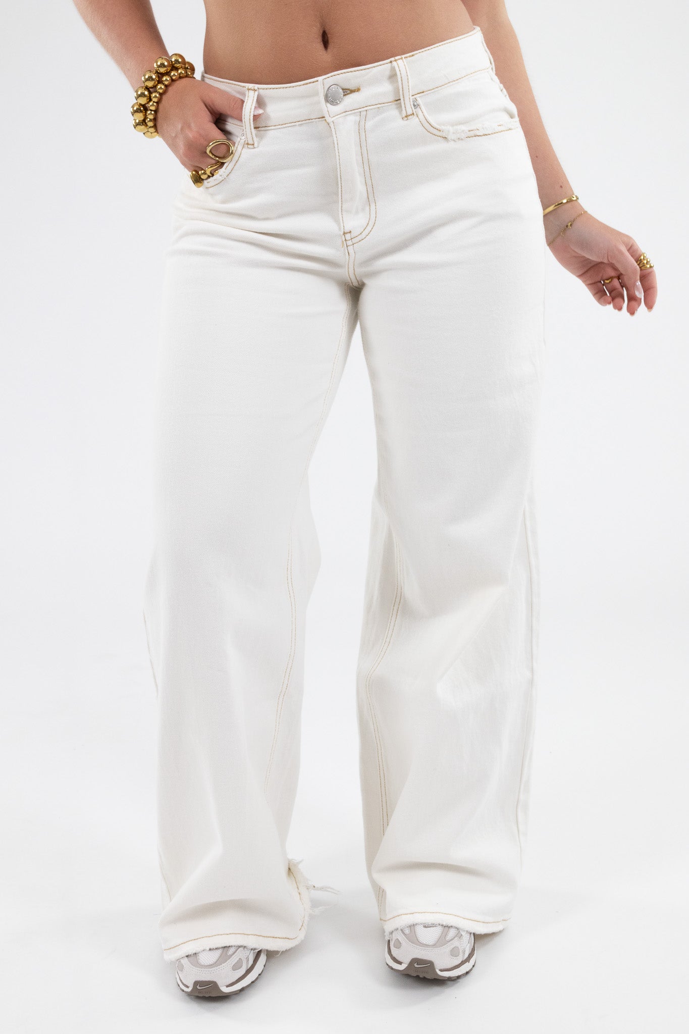 Baggy Fit Wide Leg Jeans