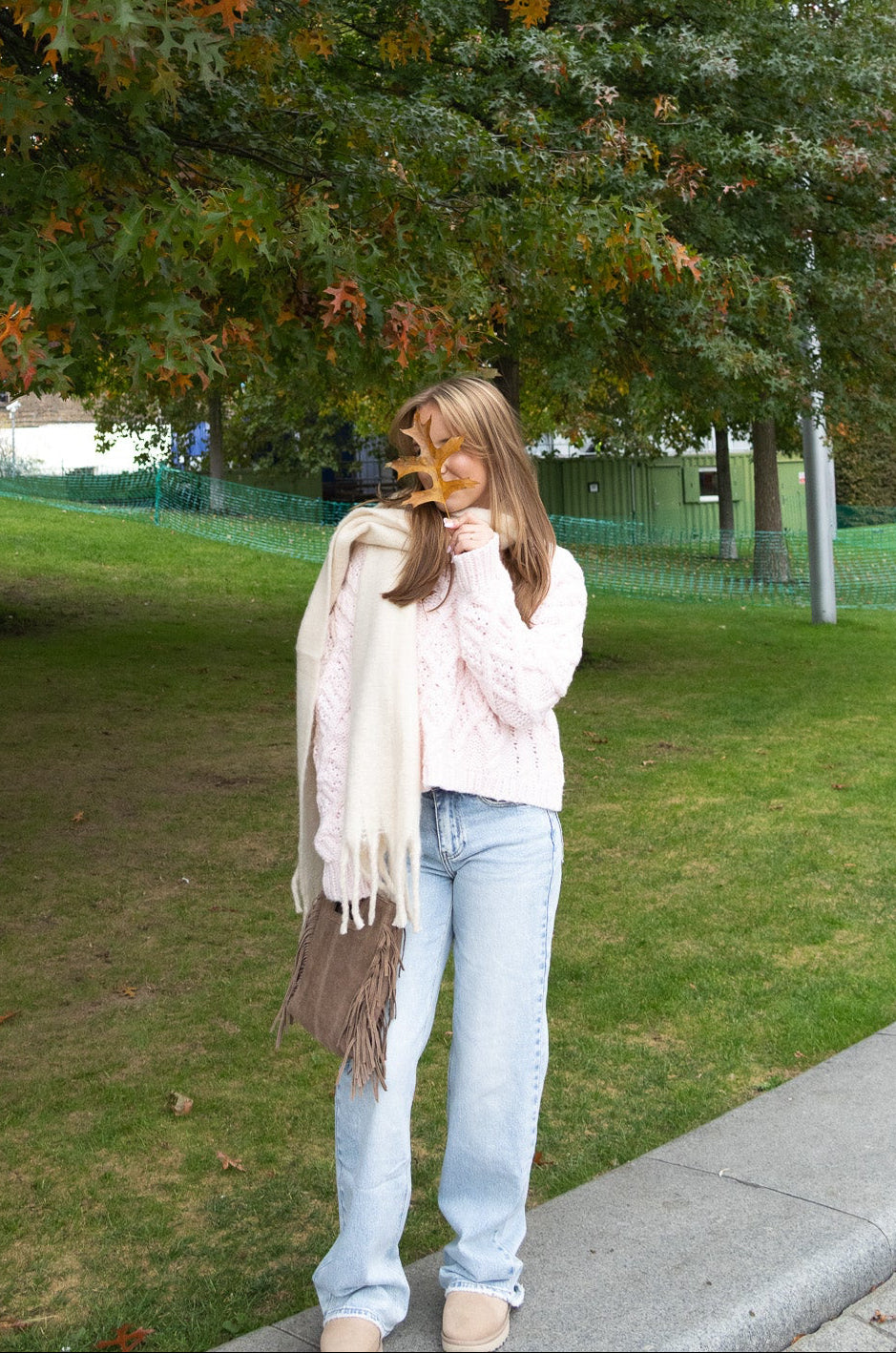 Mid Rise Classic Jeans