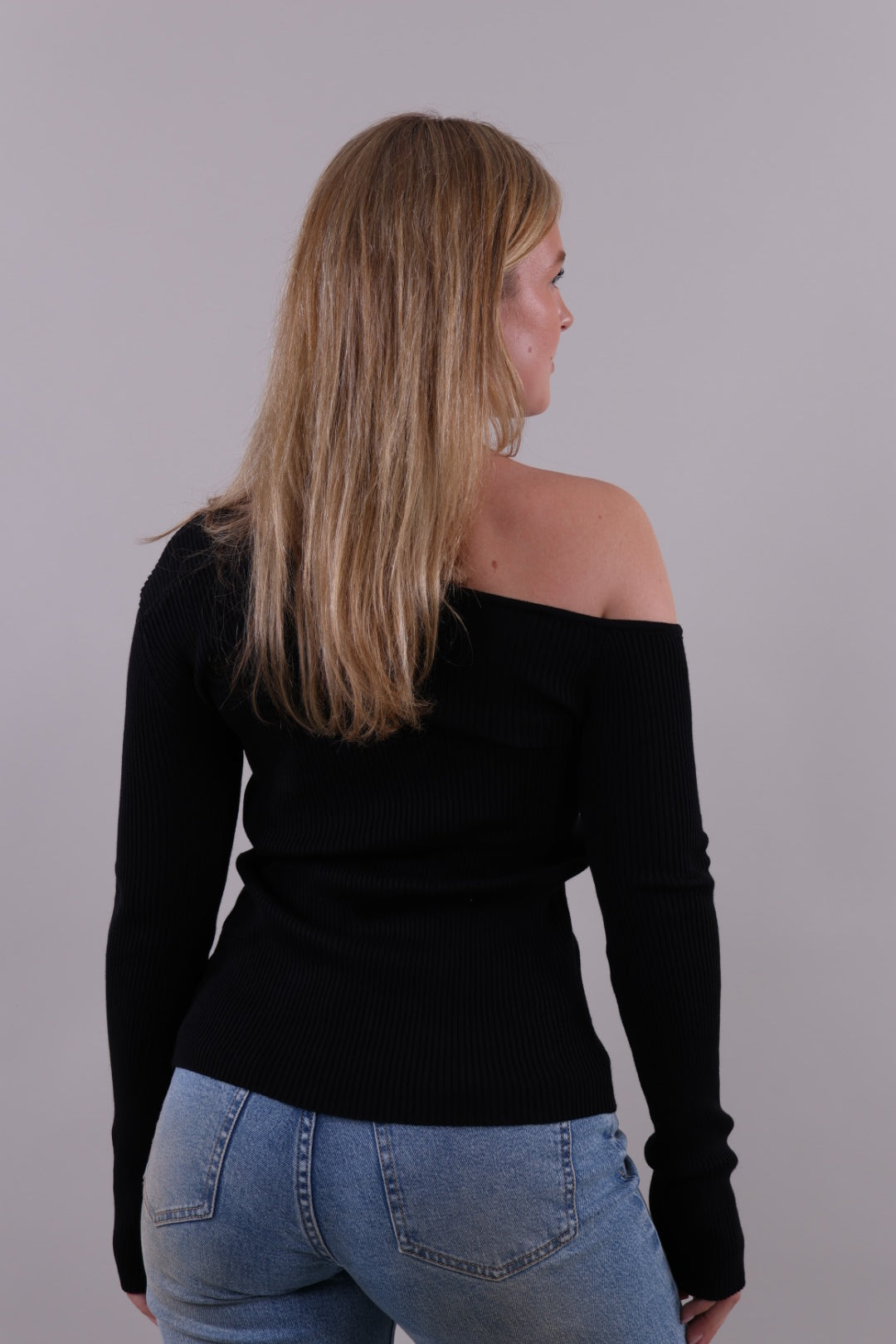 Hailey open shoulder top