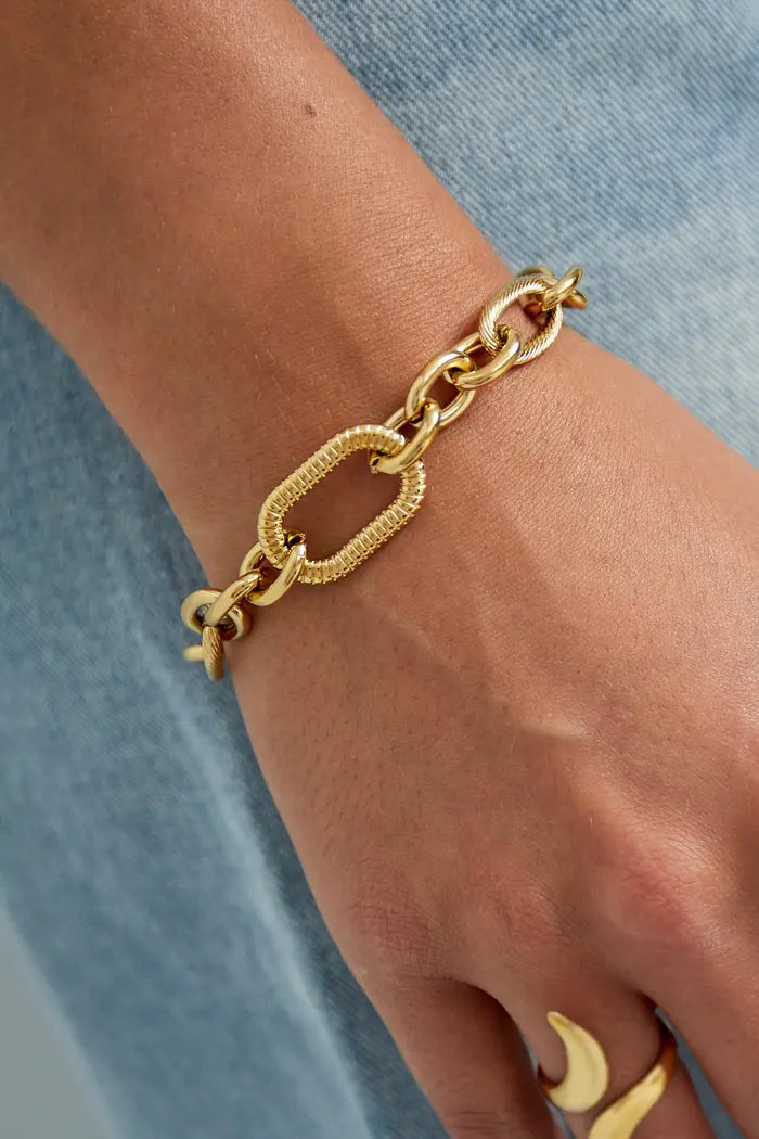 Bold chain bracelet - gold