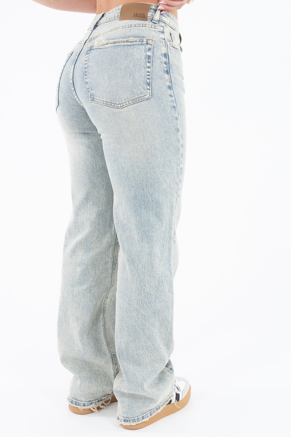 The Essential Wide Leg Jeans