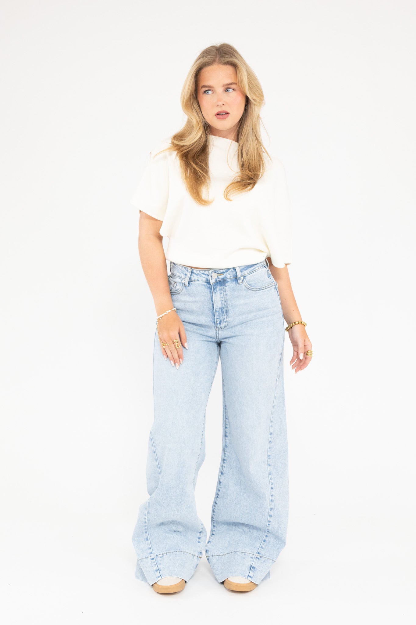 Harper Wide Leg Jeans