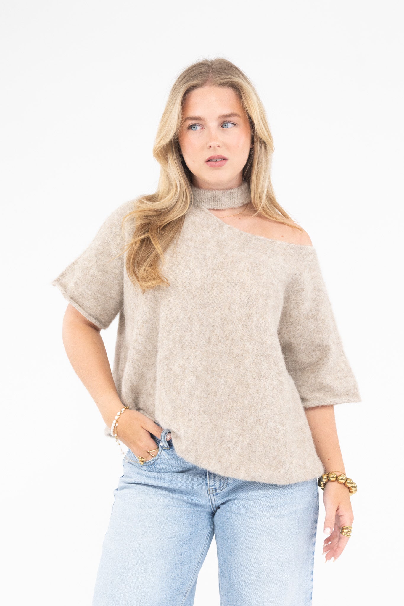 Cut Out Shoulder Knit