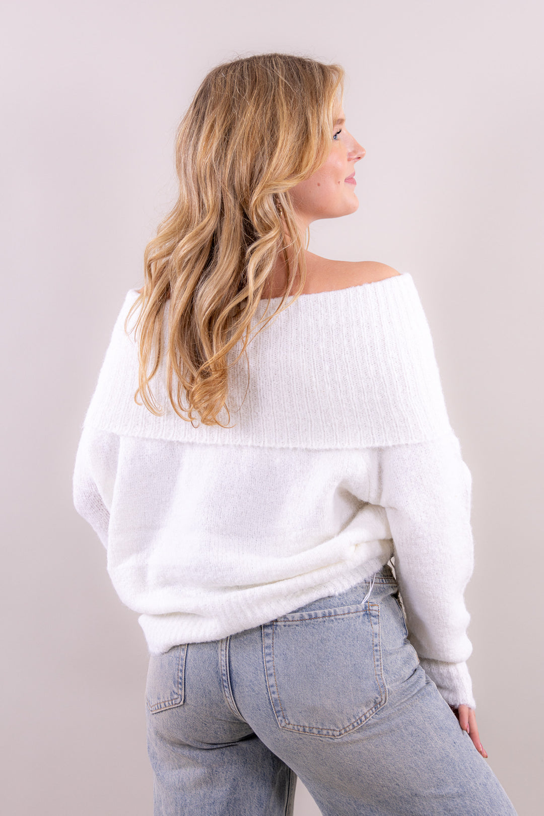 Nela off shoulder knit