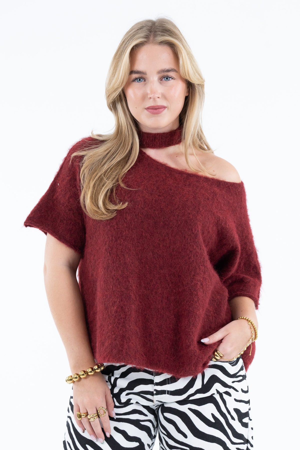 Cut Out Shoulder Knit