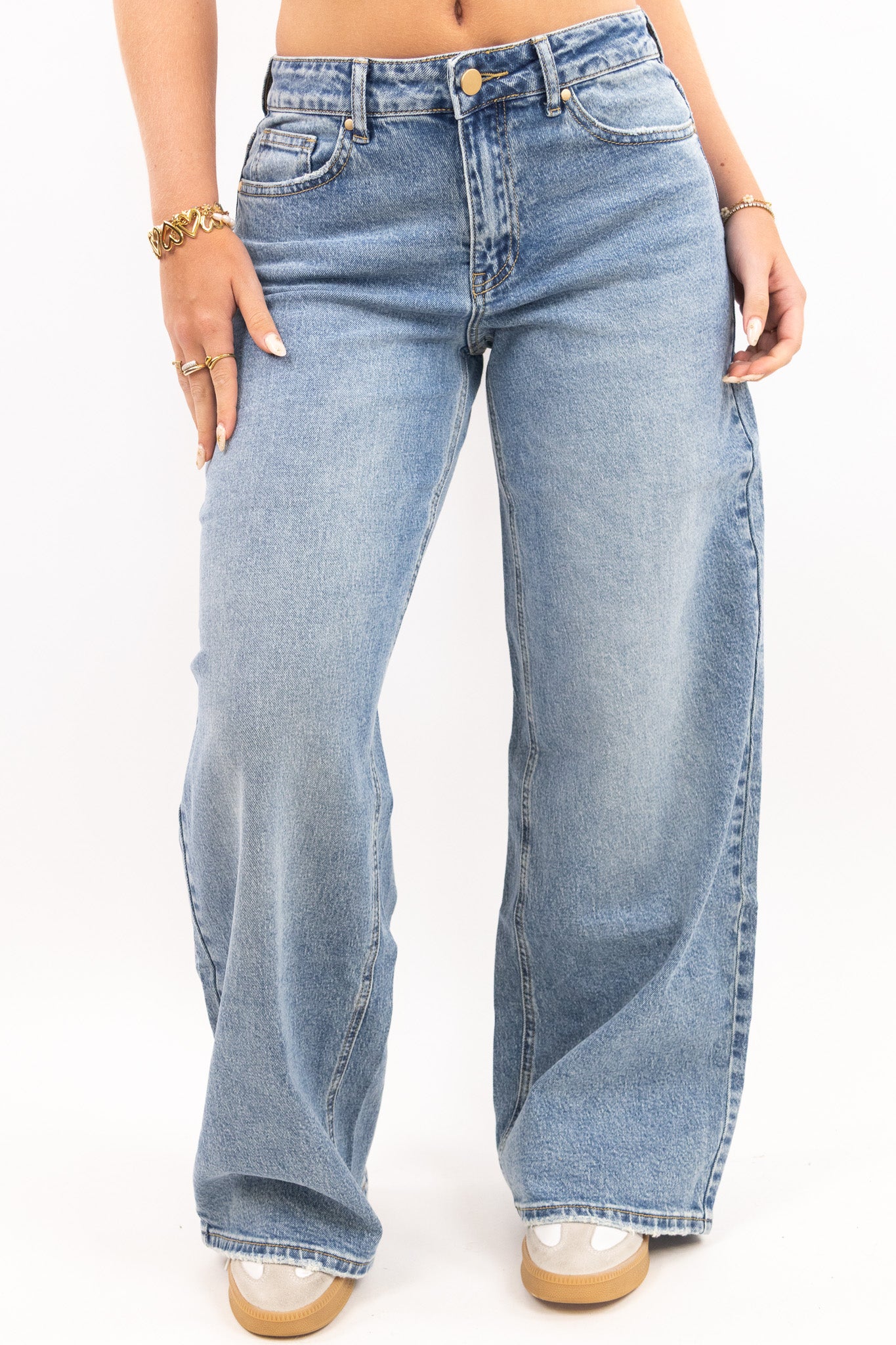 Baggy Fit Wide Leg Jeans