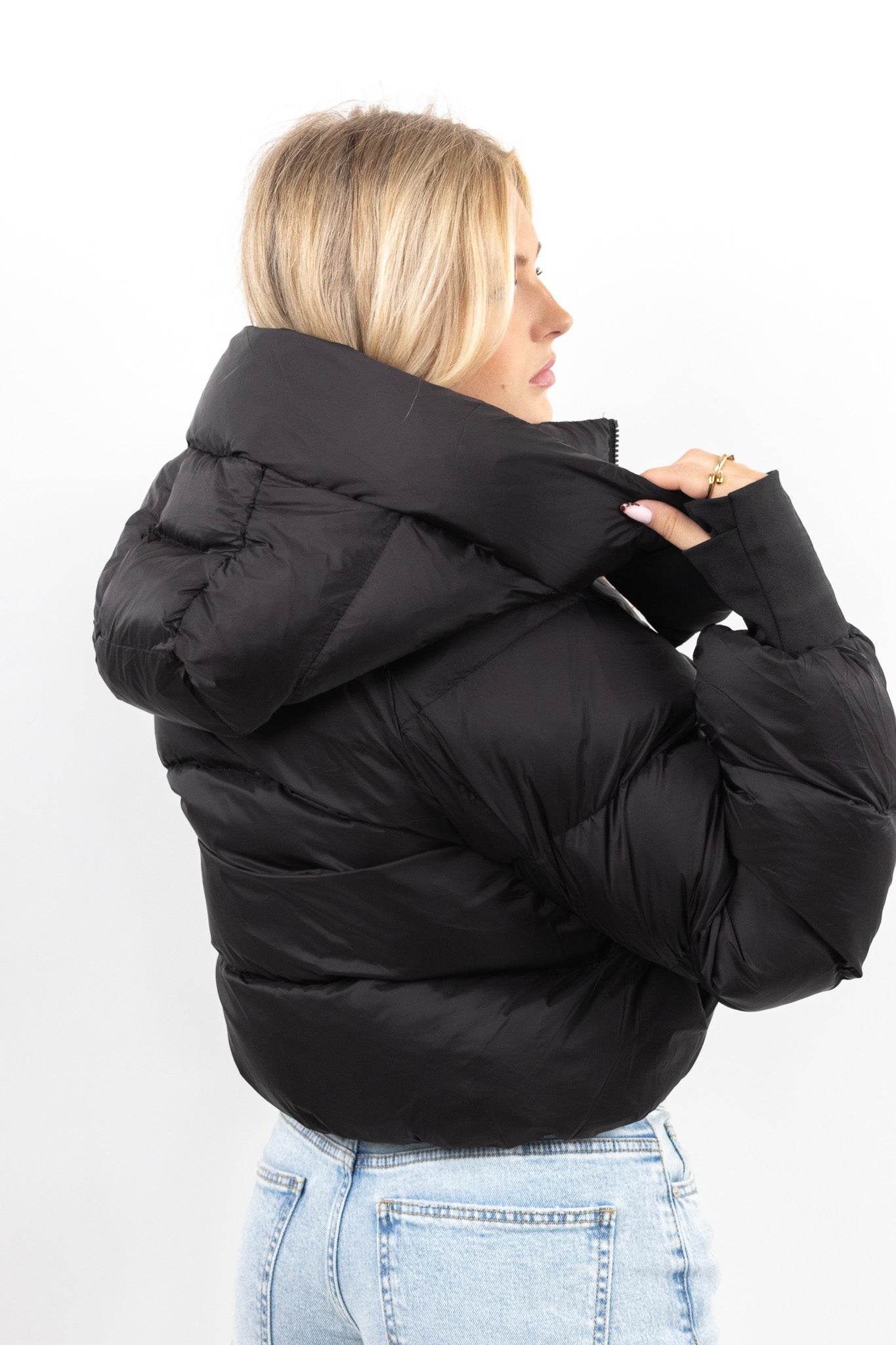 Cropped Puffer Jacket
