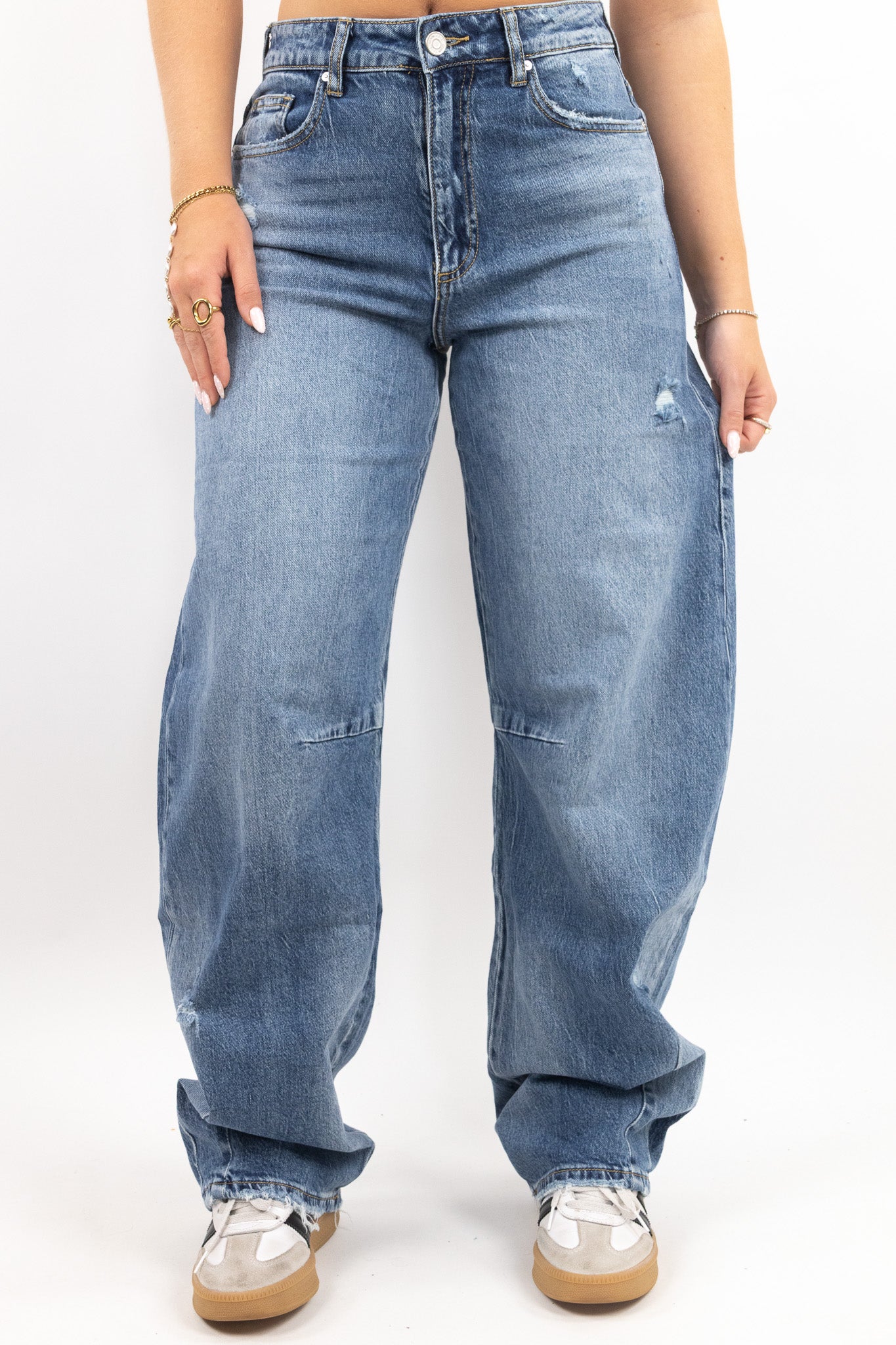 90’s Distressed Balloon Jeans