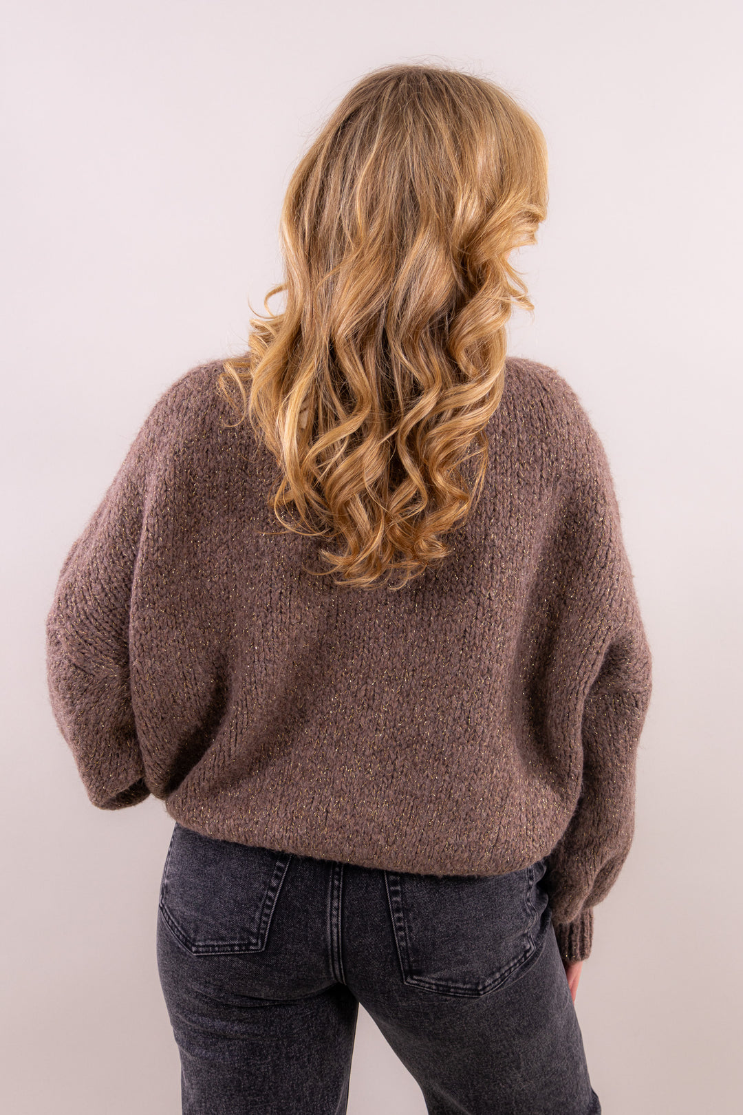 Leah's comfy knit sparkling